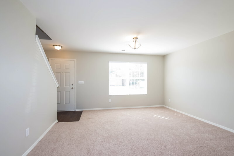 2,260/Mo, 8118 Rosberg Ln Charlotte, NC 28216 Living Room View