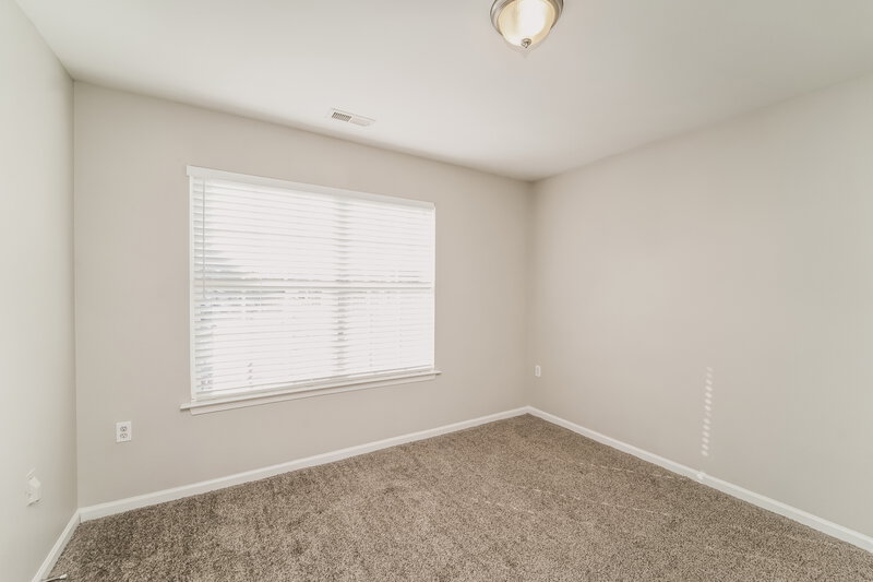 2,010/Mo, 1761 Harland St Charlotte, NC 28216 Bedroom View 2