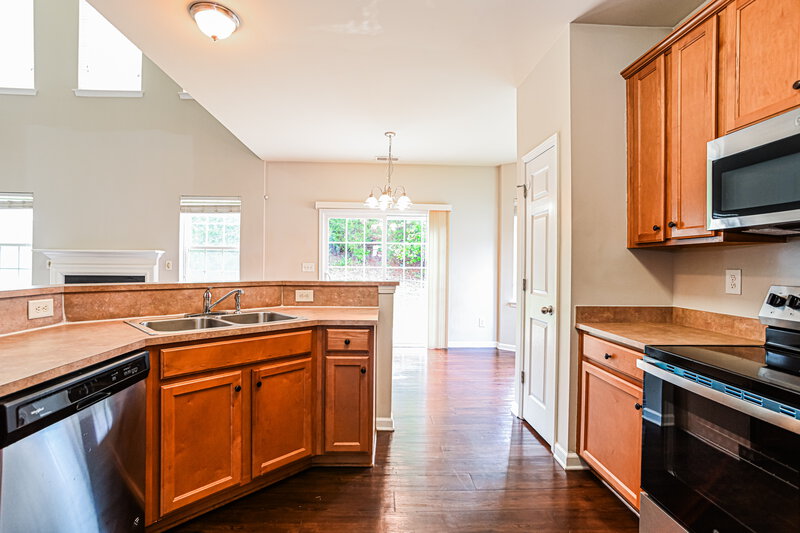 2,340/Mo, 12201 Palomar Dr Huntersville, NC 28078 Kitchen View