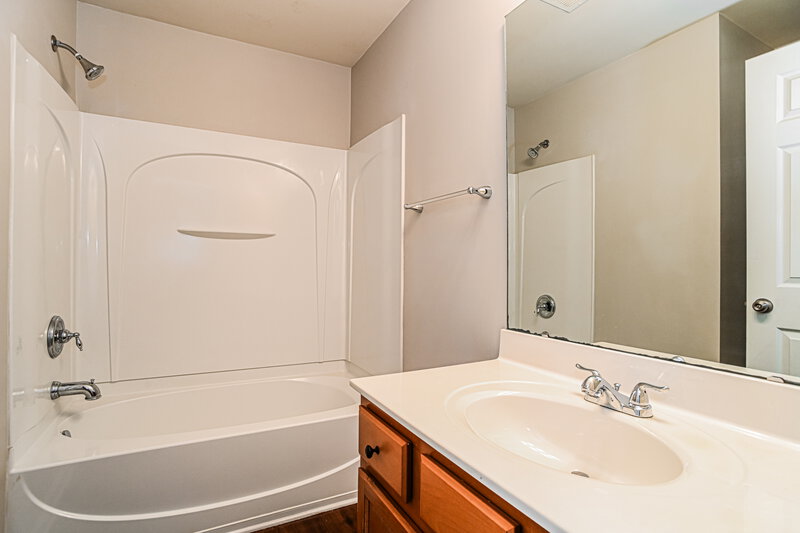 2,340/Mo, 12201 Palomar Dr Huntersville, NC 28078 Bathroom View