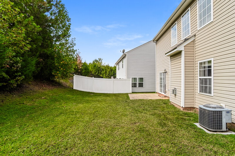 2,340/Mo, 12201 Palomar Dr Huntersville, NC 28078 Rear View 2