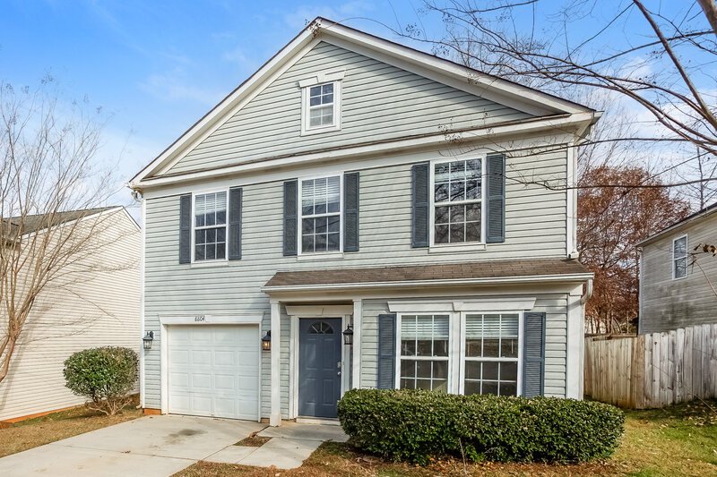 1,810/Mo, 8804 Old Potters Rd Charlotte, NC 28269 Front View 2