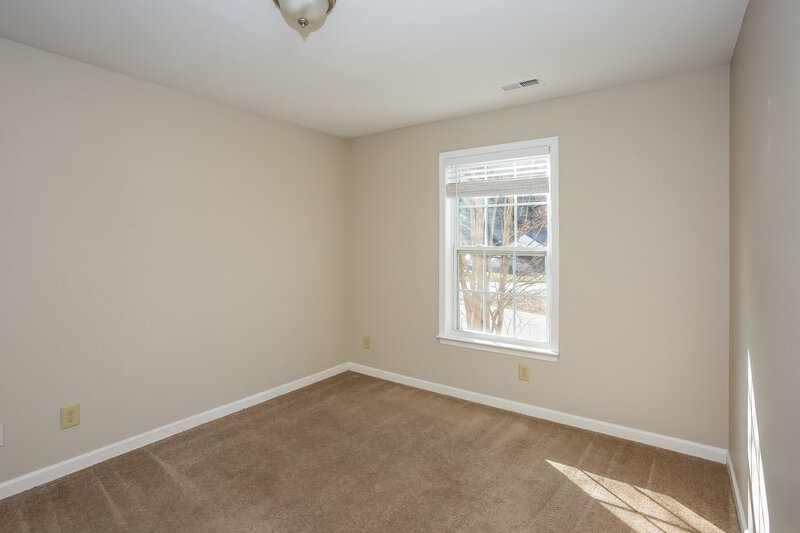 1,810/Mo, 8804 Old Potters Rd Charlotte, NC 28269 Bedroom View 4