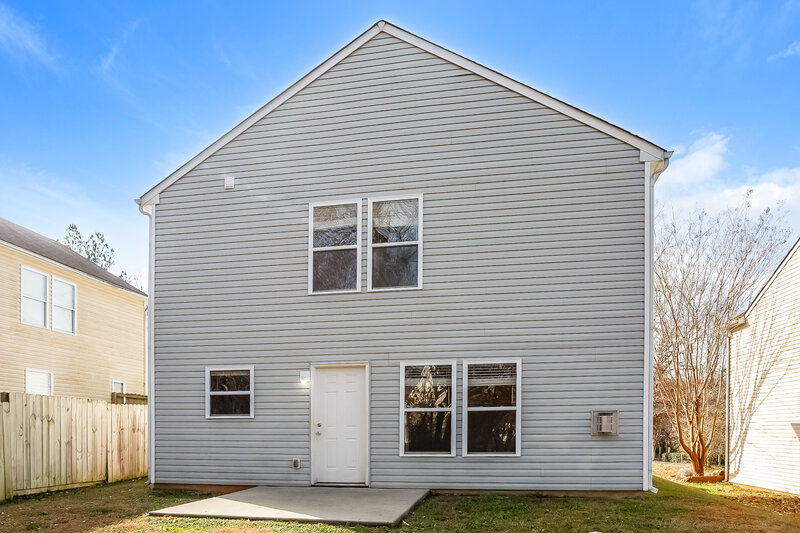 1,810/Mo, 8804 Old Potters Rd Charlotte, NC 28269 Rear View