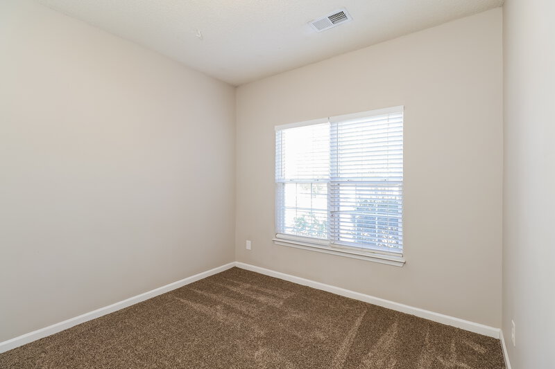 2,140/Mo, 5811 Briggs Dr Charlotte, NC 28269 Bedroom View 2