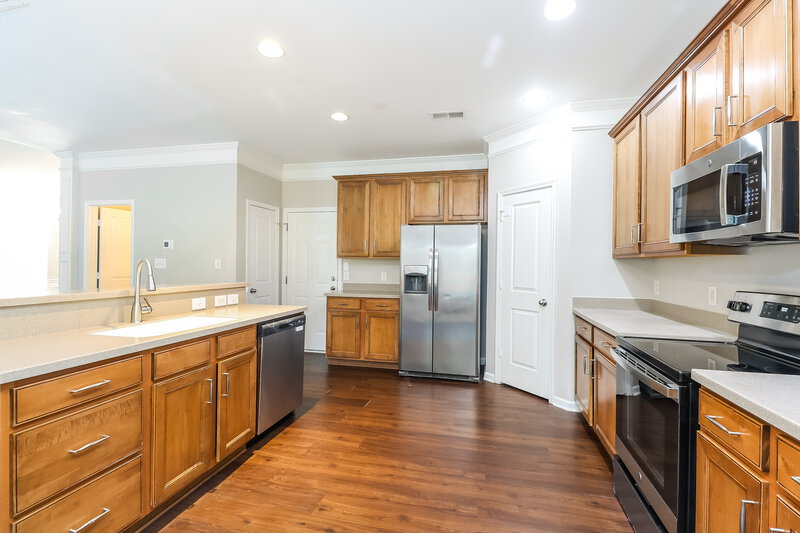 2,745/Mo, 5721 Verrazano Dr Waxhaw, NC 28173 Kitchen View 2