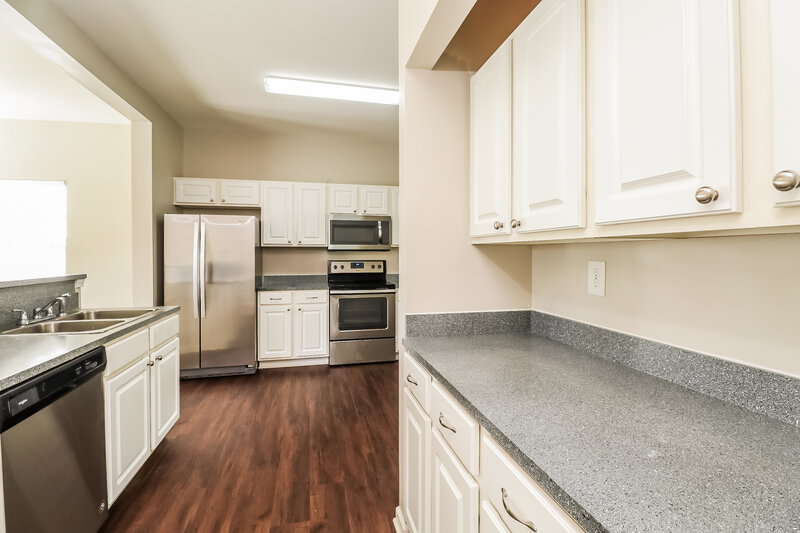 1,900/Mo, 9240 Ducati Ln Cornelius, NC 28031 Kitchen View 2