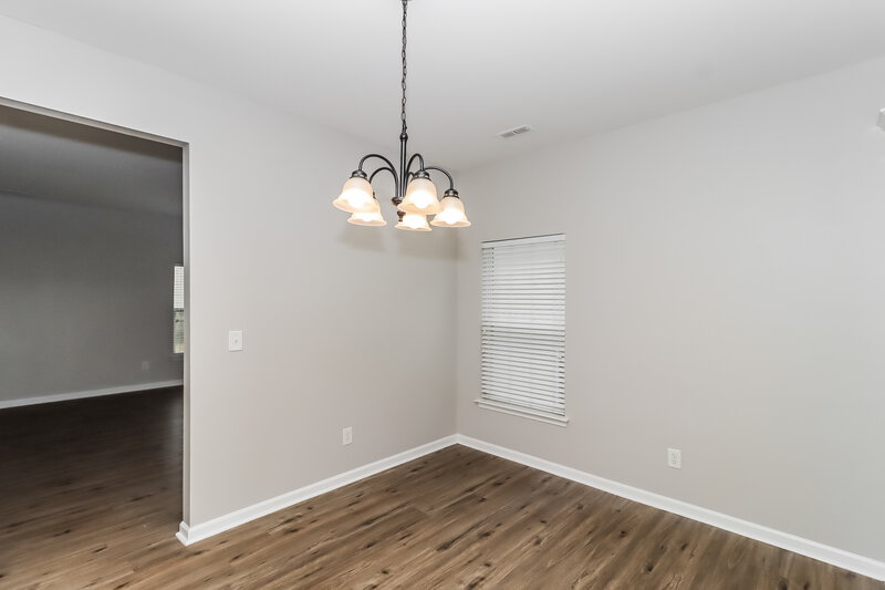 2,130/Mo, 1427 Ladora Dr Charlotte, NC 28262 Dining Room View