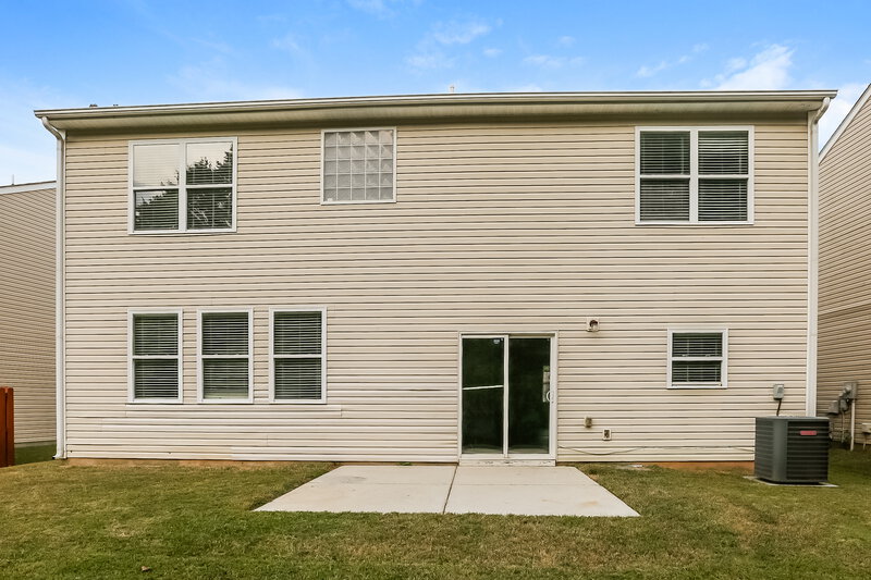 2,310/Mo, 2022 Savannah Hills Dr Matthews, NC 28105 Rear View 2