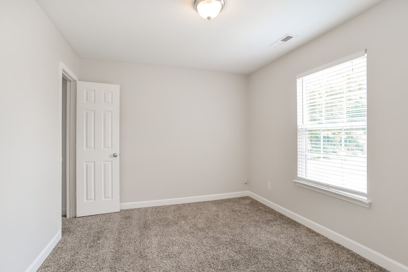 2,450/Mo, 1003 Korp Rd Charlotte, NC 28216 Bedroom View 2