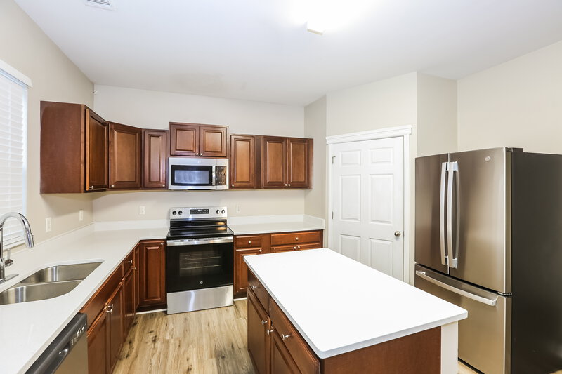 2,230/Mo, 5015 Abode Lilly Ln Charlotte, NC 28227 Kitchen View