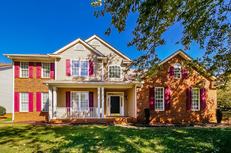2,415/Mo, 6926 Sweetfield Dr Huntersville, NC 28078 Front View