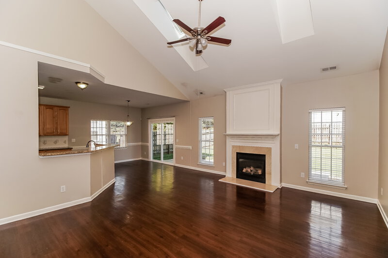 2,415/Mo, 6926 Sweetfield Dr Huntersville, NC 28078 Living Room View