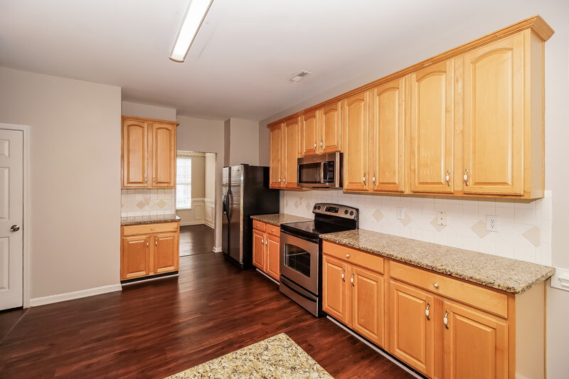 2,415/Mo, 6926 Sweetfield Dr Huntersville, NC 28078 Kitchen View