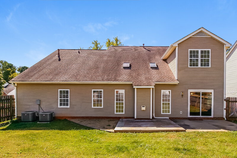 2,415/Mo, 6926 Sweetfield Dr Huntersville, NC 28078 Rear View