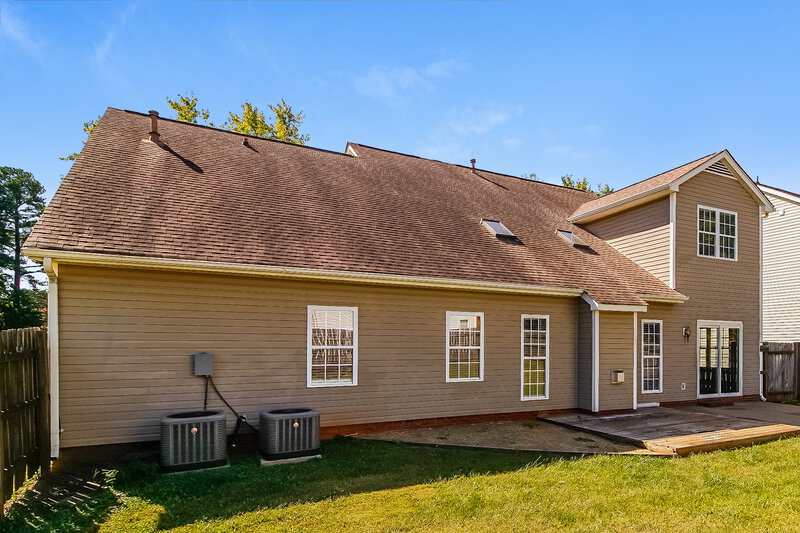2,415/Mo, 6926 Sweetfield Dr Huntersville, NC 28078 Rear View 2