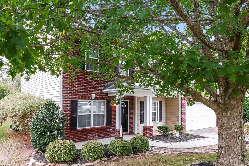 2,650/Mo, 3815 Green Pasture Road Charlotte, NC 28269 Front View
