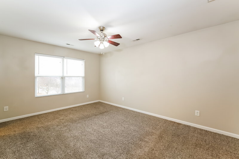 1,795/Mo, 12327 Bending Branch Rd Charlotte, NC 28227 Main Bedroom View