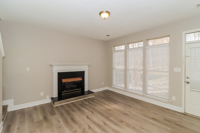 2,265/Mo, 1712 Silverberry Ct Charlotte, NC 28214 Living Room View