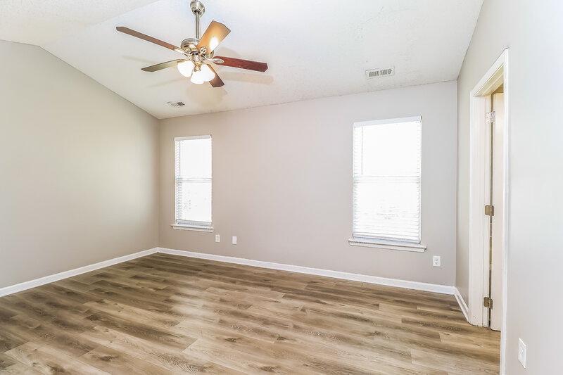 2,275/Mo, 1712 Silverberry Ct Charlotte, NC 28214 Main Bedroom View