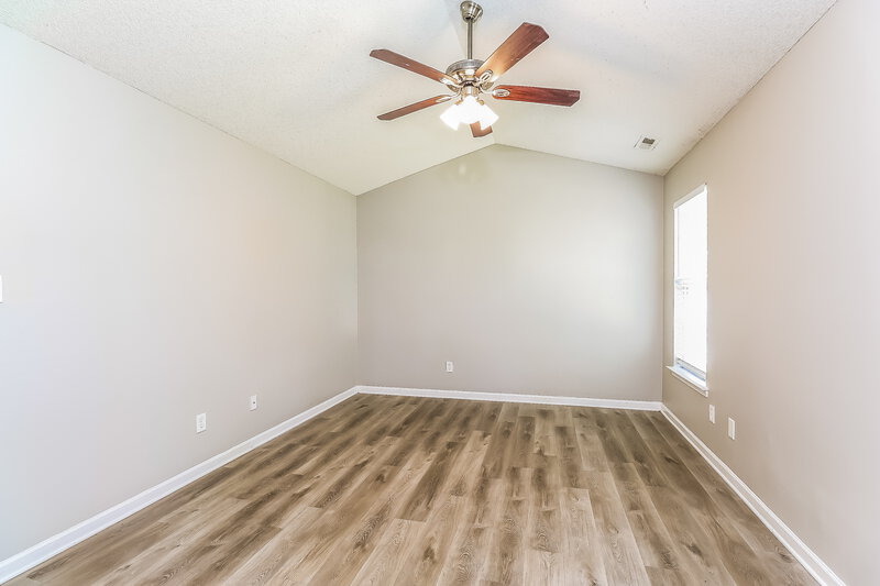 2,275/Mo, 1712 Silverberry Ct Charlotte, NC 28214 Main Bedroom View 2