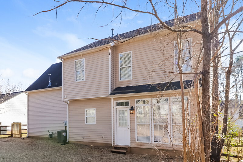 2,265/Mo, 1712 Silverberry Ct Charlotte, NC 28214 Rear View