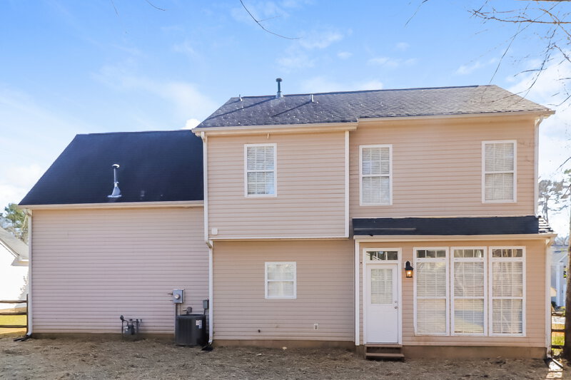 2,265/Mo, 1712 Silverberry Ct Charlotte, NC 28214 Rear View 2