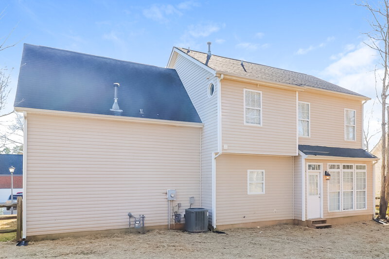 2,265/Mo, 1712 Silverberry Ct Charlotte, NC 28214 Rear View 3