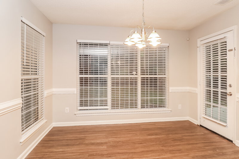 2,285/Mo, 15009 Arrowgrass Way Charlotte, NC 28278 Breakfast Nook View