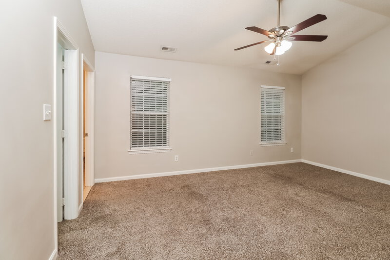 2,285/Mo, 15009 Arrowgrass Way Charlotte, NC 28278 Main Bedroom View