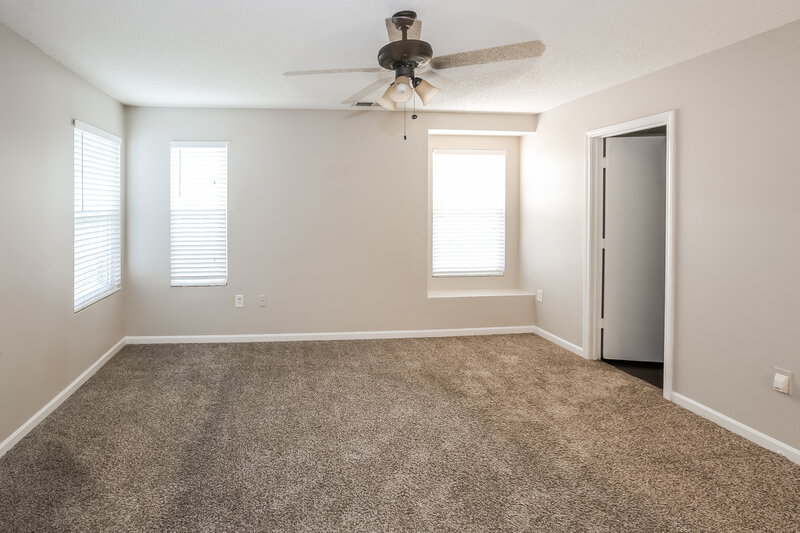 1,880/Mo, 13618 Riding Hill Ave Charlotte, NC 28213 Main Bedroom View