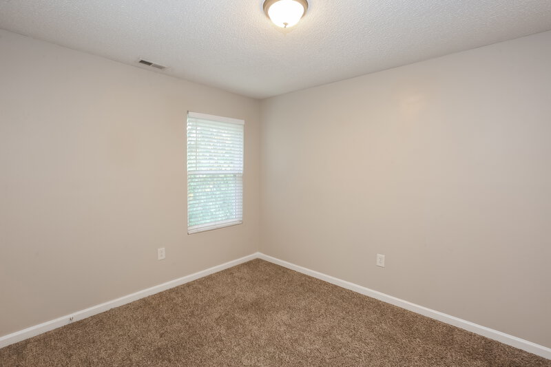 1,880/Mo, 13618 Riding Hill Ave Charlotte, NC 28213 Bedroom View 2