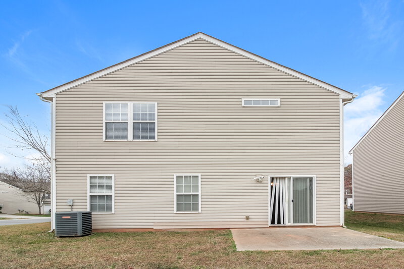1,700/Mo, 3802 Voeltz Dr Charlotte, NC 28269 Rear View