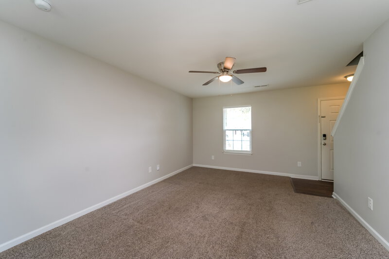 1,795/Mo, 463 Presidents Ct Charlotte, NC 28217 Living Room View 2