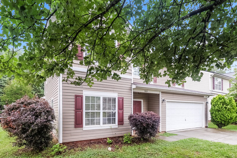 3,330/Mo, 3809 Caldwell Ridge Pkwy Charlotte, NC 28213 Front View
