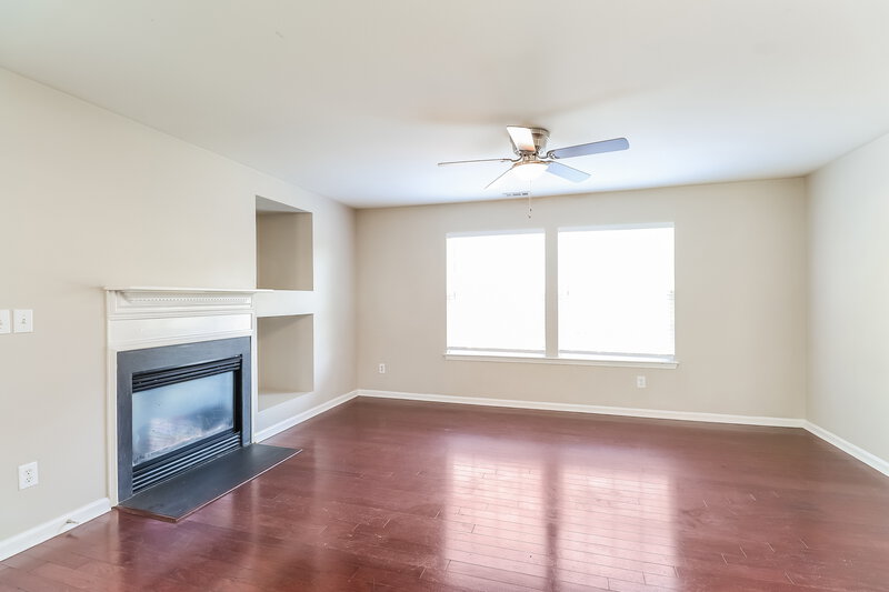 2,185/Mo, 4603 Keeneland Ln Charlotte, NC 28216 Living Room View