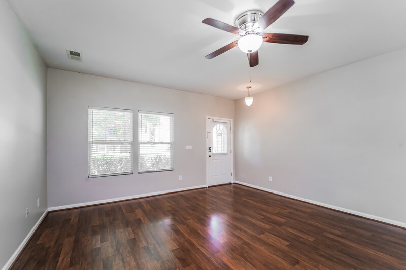 1,870/Mo, 1040 Joselynn Dr Gastonia, NC 28054 Living Room View 2