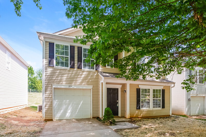 2,215/Mo, 4214 Quinn Dr Charlotte, NC 28269 Front View