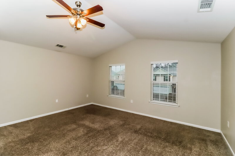 1,980/Mo, 1760 Eastway Dr Dallas, NC 28034 Main Bedroom View