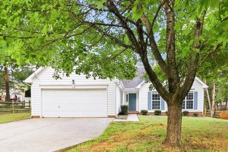 1,900/Mo, 13113 Peacock Ln Charlotte, NC 28215 External View