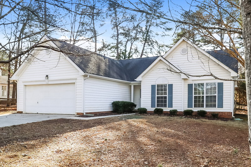 1,800/Mo, 13113 Peacock Ln Charlotte, NC 28215 Front View