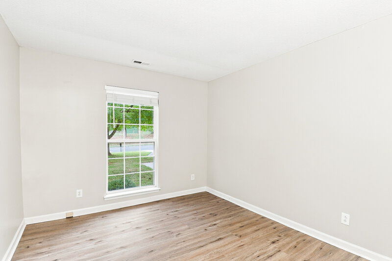 1,900/Mo, 13113 Peacock Ln Charlotte, NC 28215 Bedroom View 2