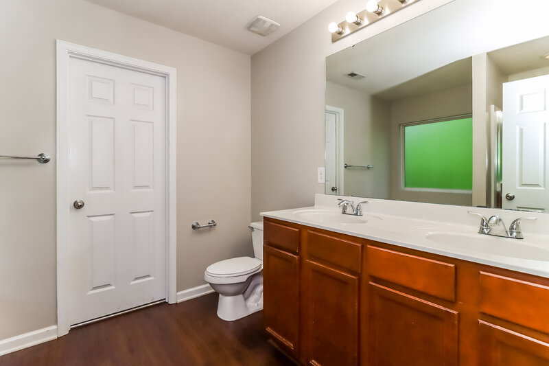 1,815/Mo, 1053 Willow Wind Dr Gastonia, NC 28054 Main Bathroom View