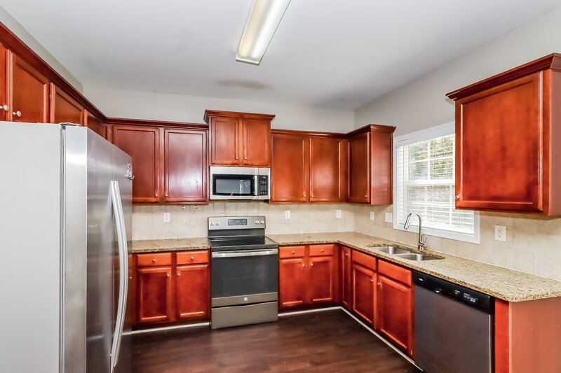2,080/Mo, 14510 Asheton Creek Dr Charlotte, NC 28273 Kitchen View 2