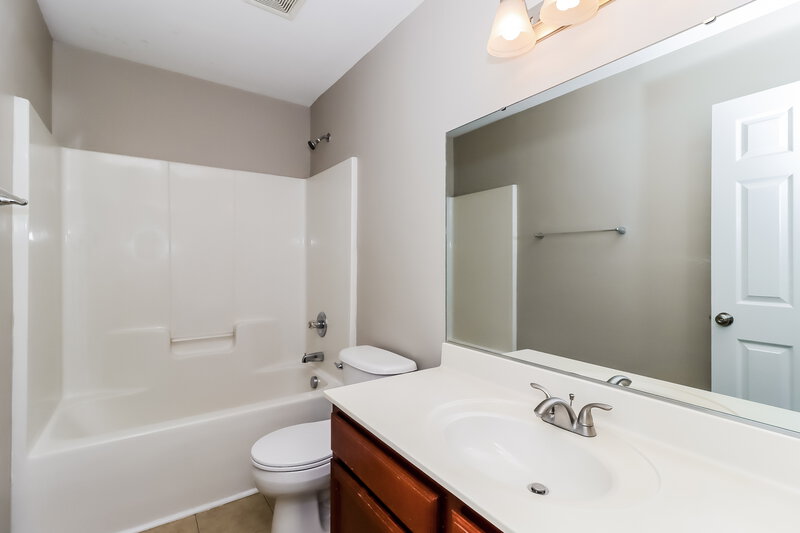 2,080/Mo, 14510 Asheton Creek Dr Charlotte, NC 28273 Bathroom View