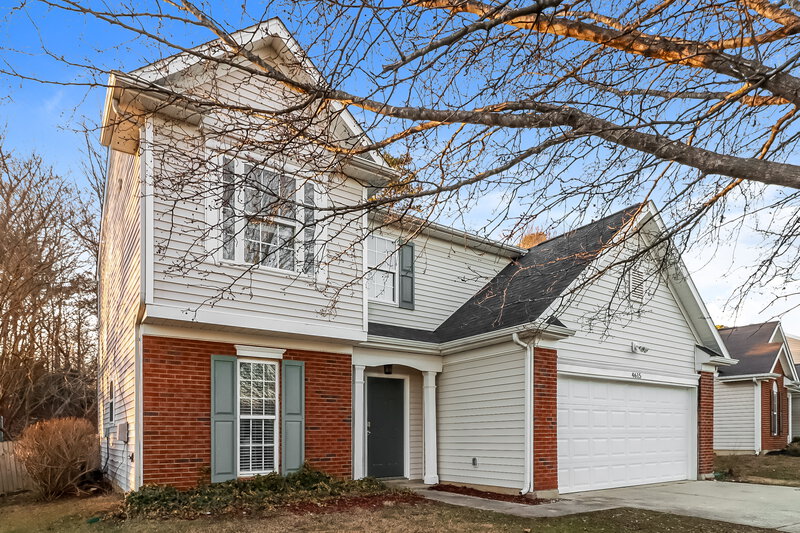 1,855/Mo, 4615 Sahalee Ln Charlotte, NC 28216 Front View 2