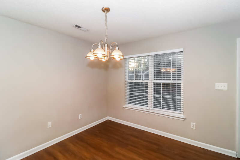 1,855/Mo, 4615 Sahalee Ln Charlotte, NC 28216 Dining Room View