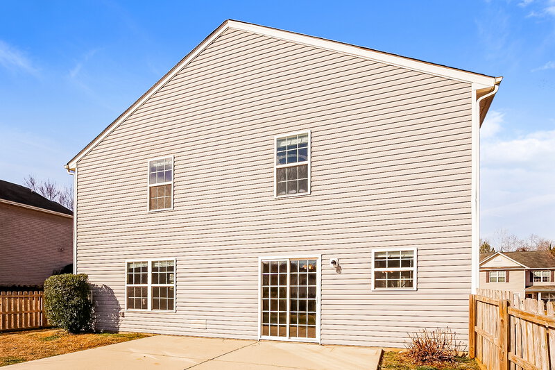 2,030/Mo, 1418 River Run Rd Lowell, NC 28098 Rear View 2