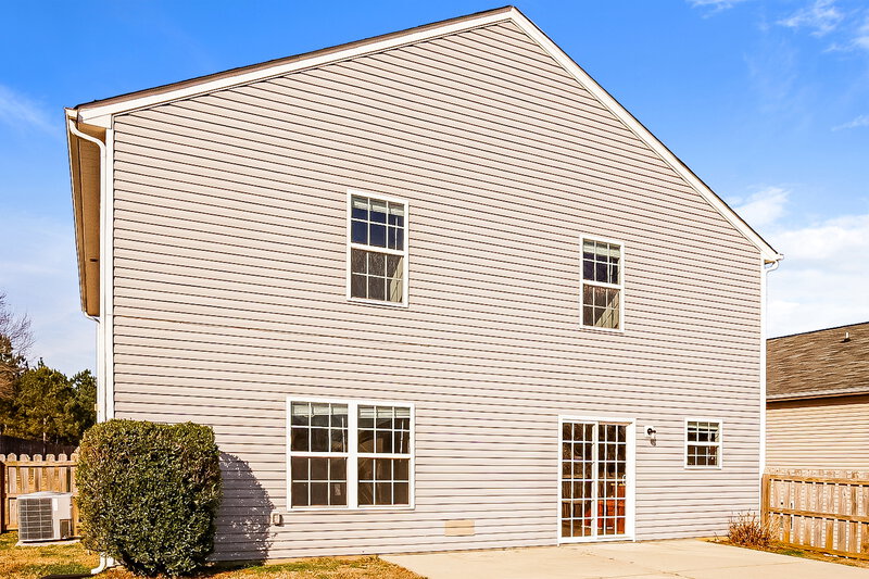 2,030/Mo, 1418 River Run Rd Lowell, NC 28098 Rear View 3