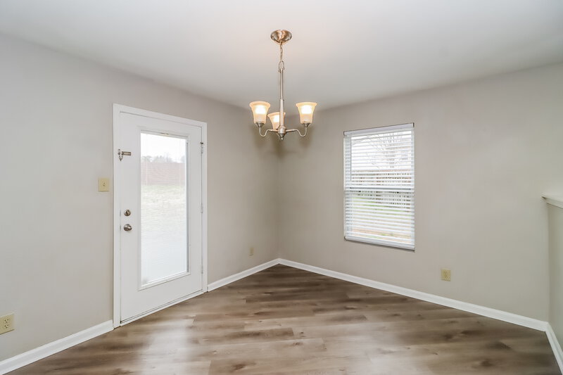 1,975/Mo, 108 Bennett Trail Dr Mount Holly, NC 28120 Dining Room View
